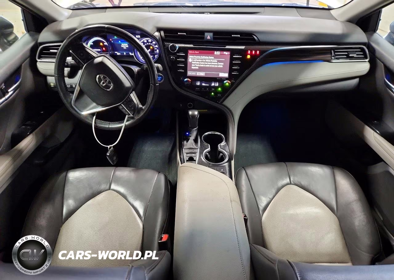 2020 Toyota Camry Xle VIN:4T1F31AK0LU537936 - 8