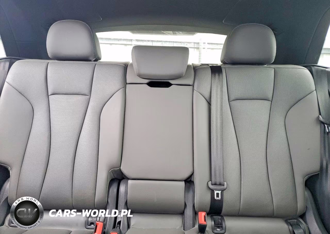 2019 Audi Q8 Premium Plus S-Line VIN:WA1EVAF15KD026533 - 10