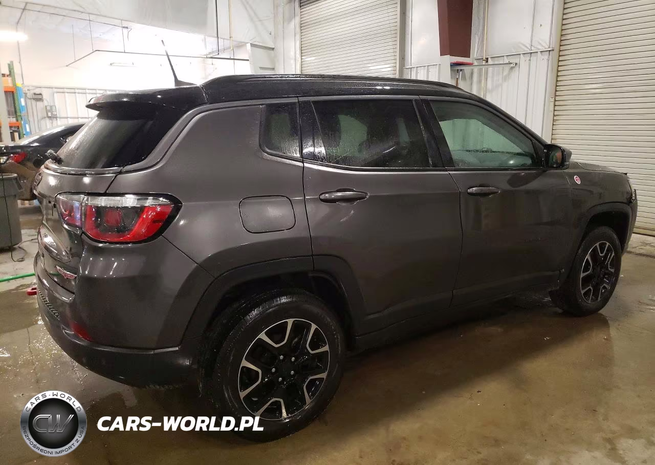 2019 Jeep Compass Trailhawk VIN:3C4NJDDBXKT668836 - 3