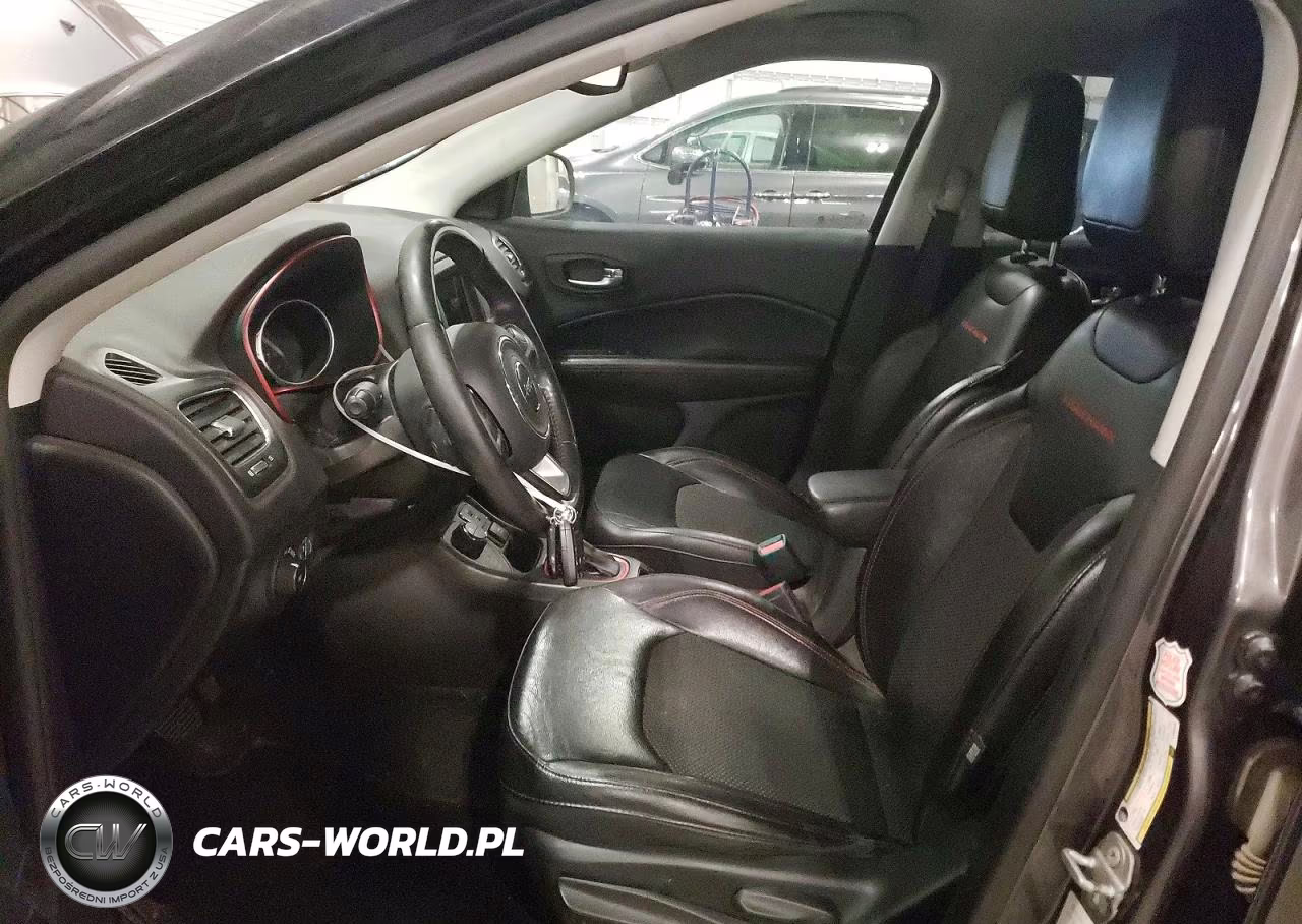 2019 Jeep Compass Trailhawk VIN:3C4NJDDBXKT668836 - 7