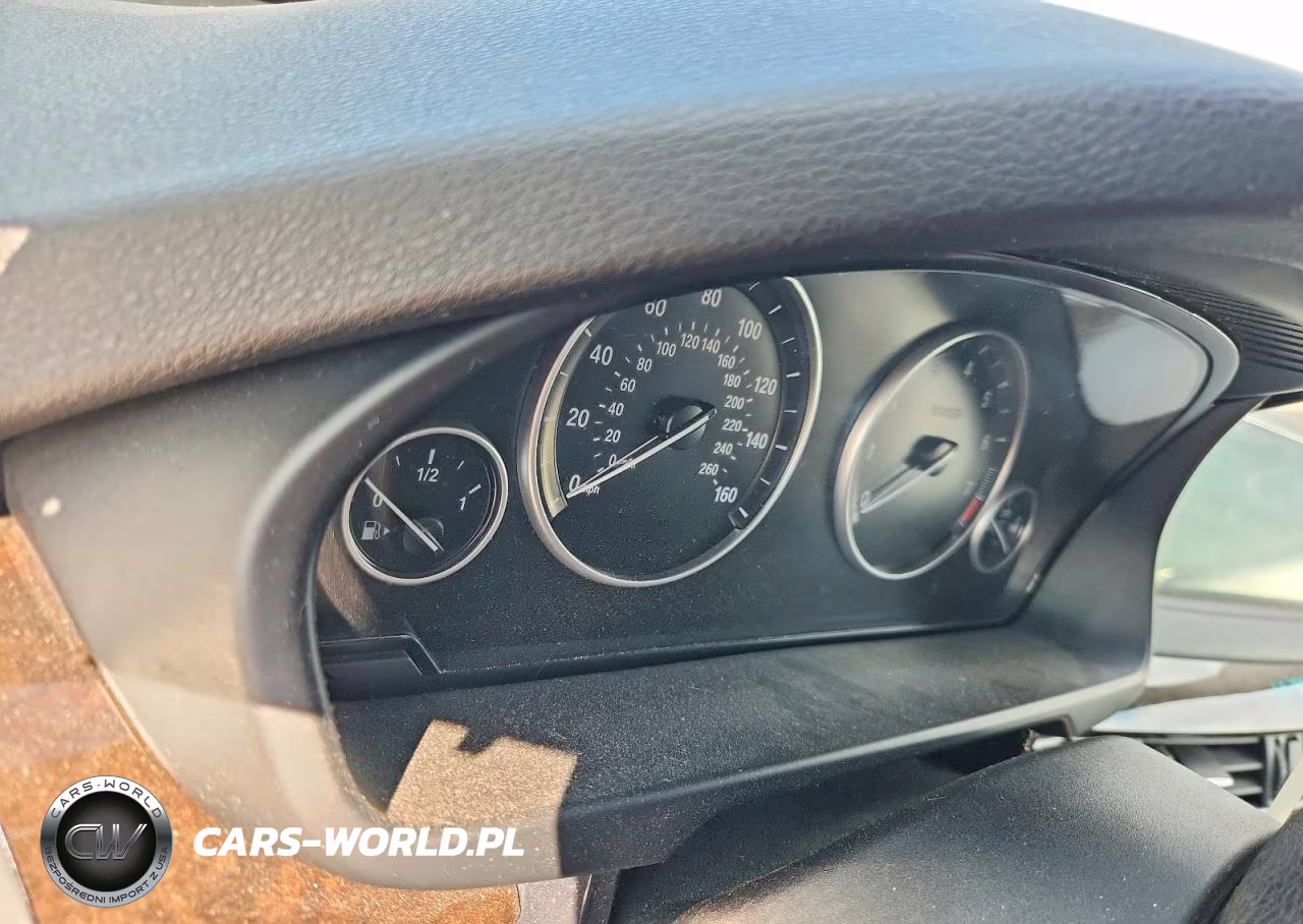 2015 BMW X5 xDrive35I VIN:5UXKR0C56F0K52705 - 9