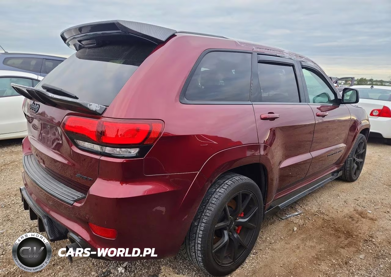 2016 Jeep Grand Cherokee Srt-8 VIN:1C4RJFDJ9GC446196 - 3