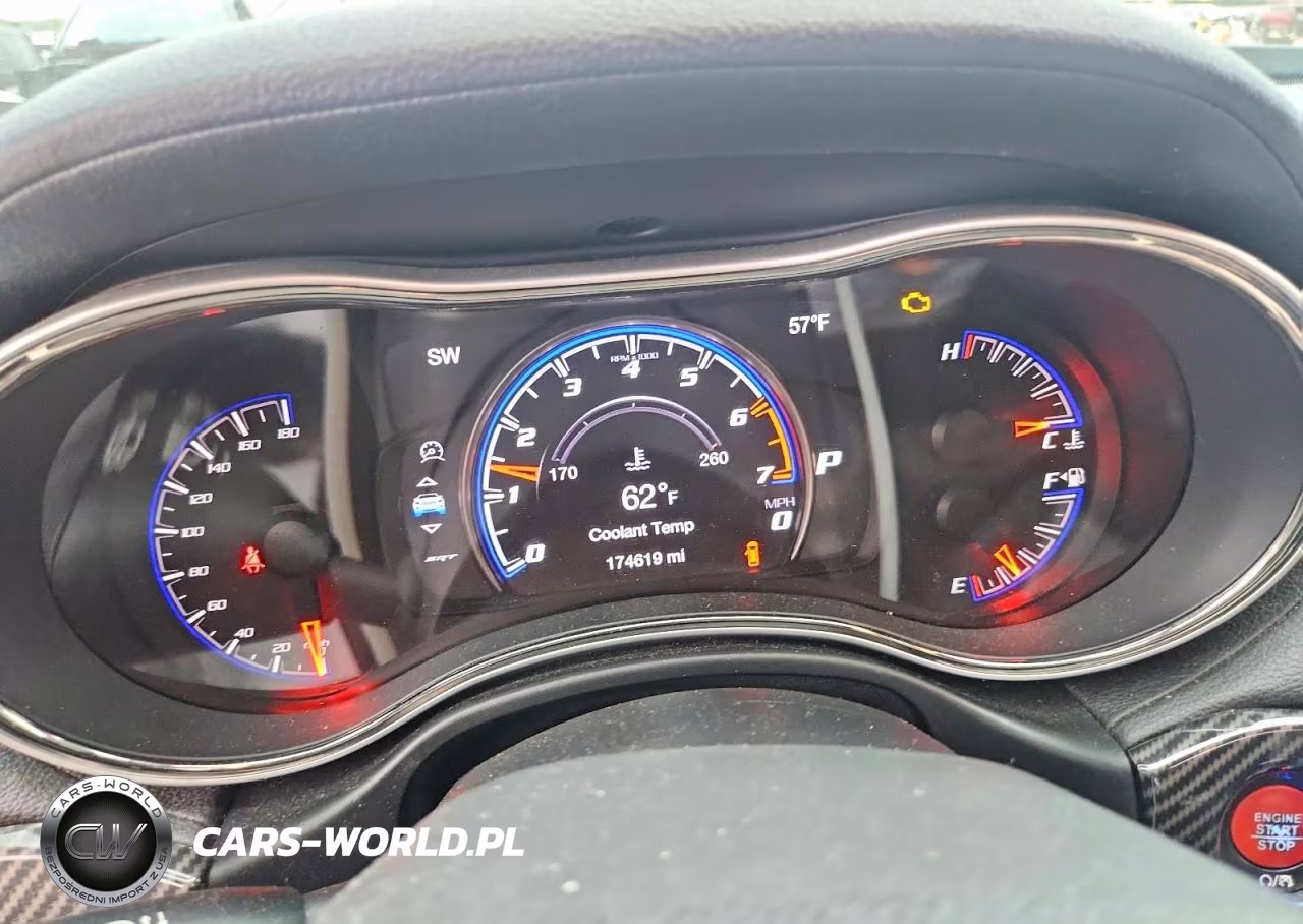 2016 Jeep Grand Cherokee Srt-8 VIN:1C4RJFDJ9GC446196 - 9