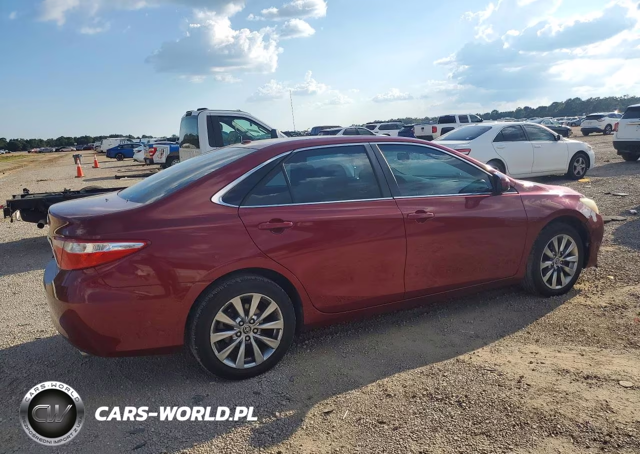 2016 Toyota Camry Xle VIN:4T1BF1FK4GU536843 - 3
