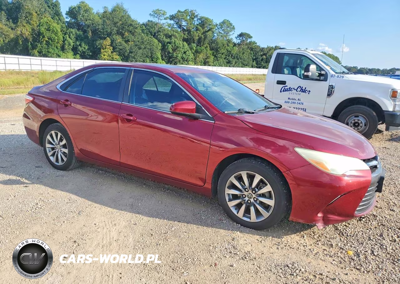 2016 Toyota Camry Xle VIN:4T1BF1FK4GU536843 - 4