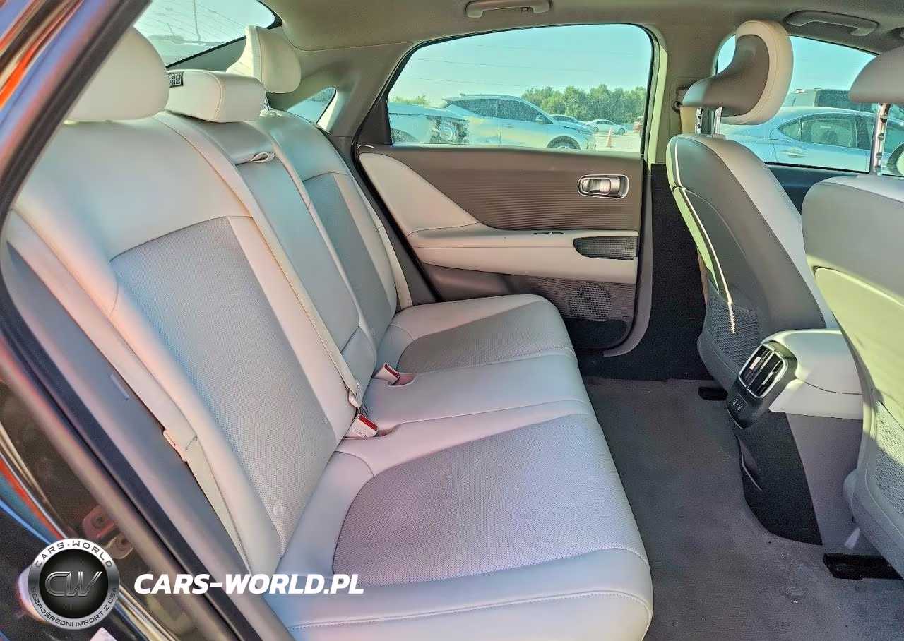 2023 Hyundai Ioniq 6 Limited VIN:KMHM54AA0PA047787 - 10