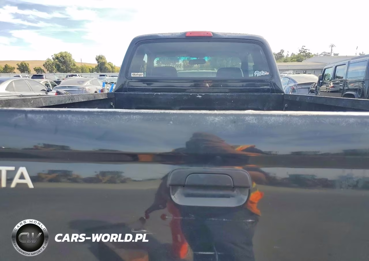 2000 Toyota Tacoma V6 VIN:4TAWN72N2YZ679687 - 10