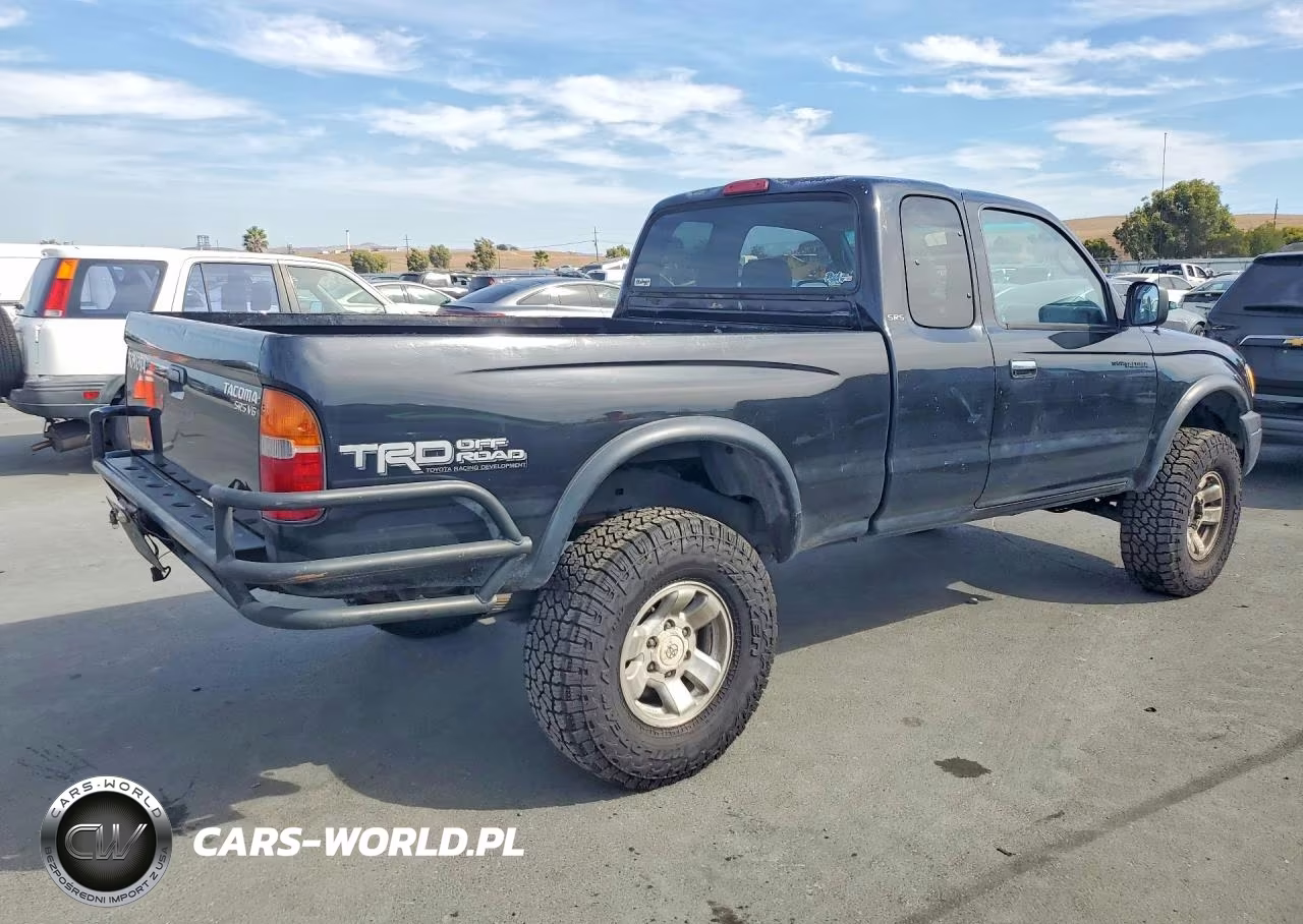 2000 Toyota Tacoma V6 VIN:4TAWN72N2YZ679687 - 3