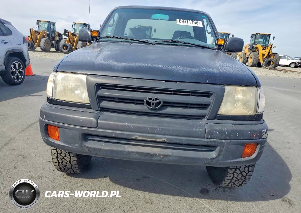 2000 Toyota Tacoma V6 VIN:4TAWN72N2YZ679687 - 5
