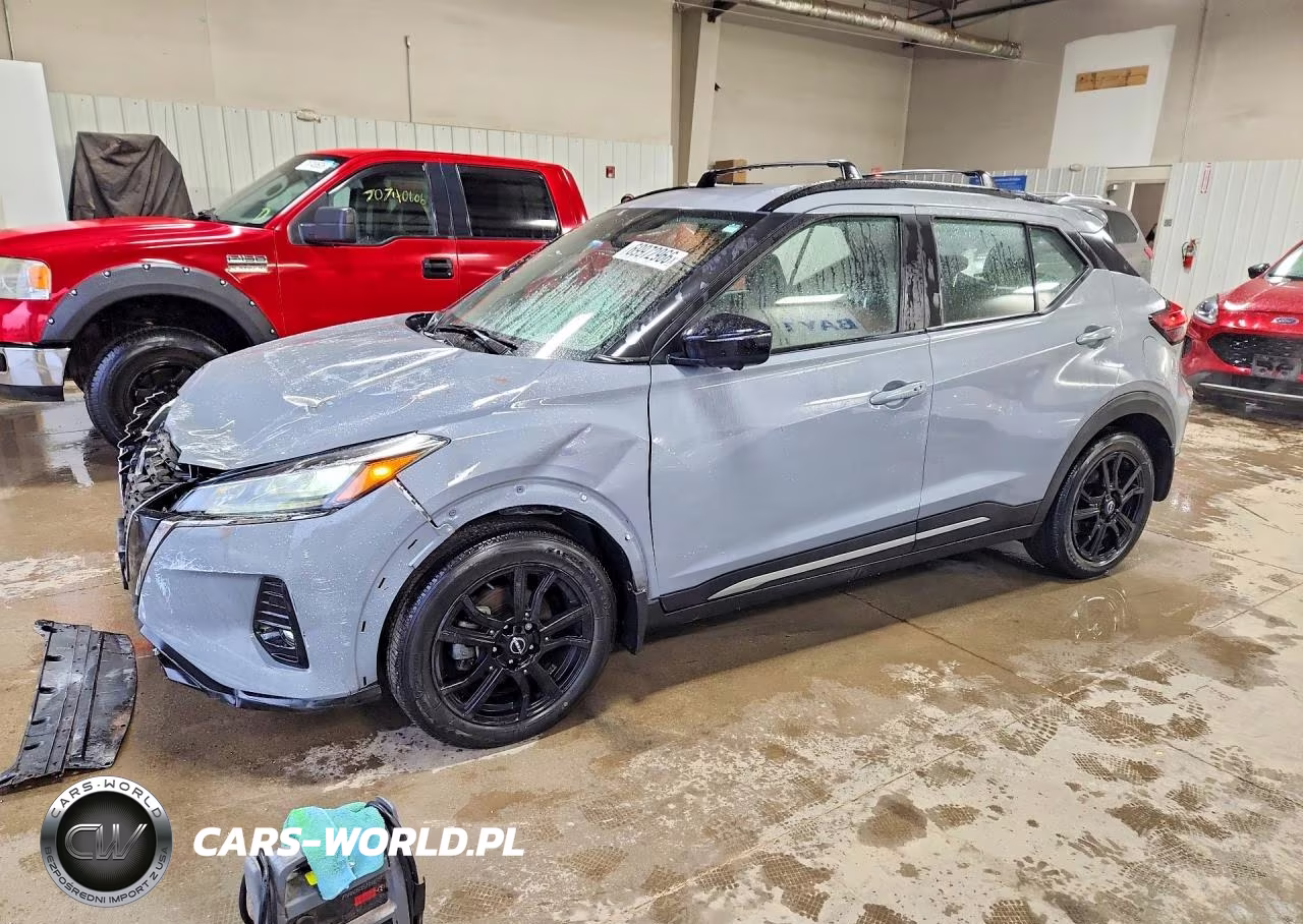 2023 Nissan Kicks Sr VIN:3N1CP5DV7PL476497 - 1