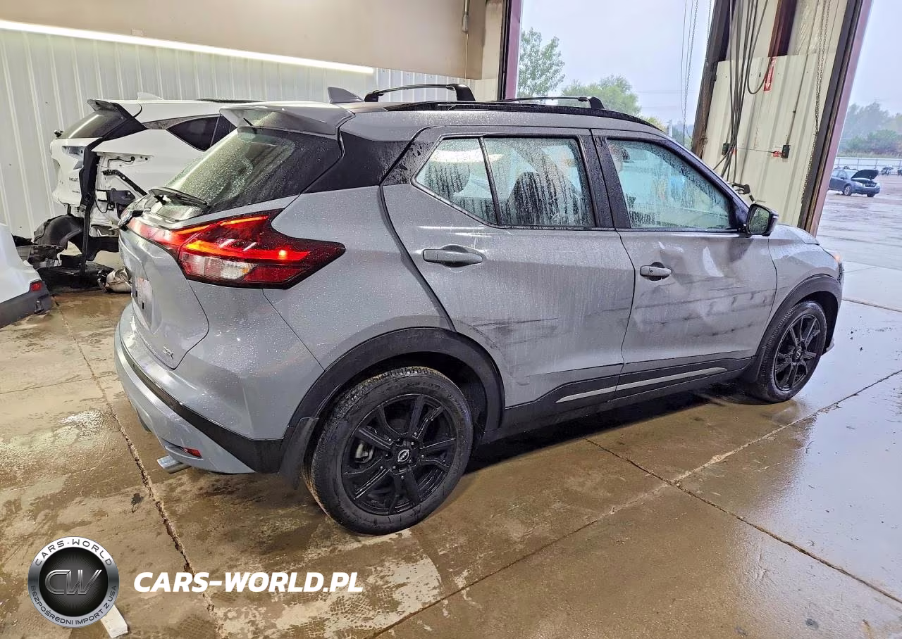 2023 Nissan Kicks Sr VIN:3N1CP5DV7PL476497 - 3