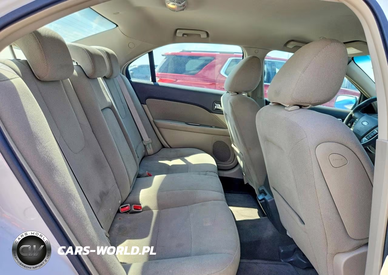 2010 Ford Fusion Hybrid VIN:3FADP0L35AR384996 - 10