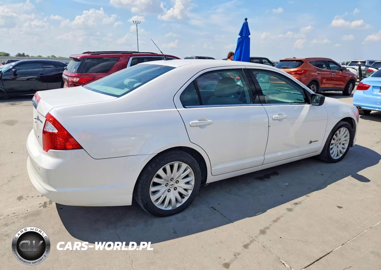 2010 Ford Fusion Hybrid VIN:3FADP0L35AR384996 - 3