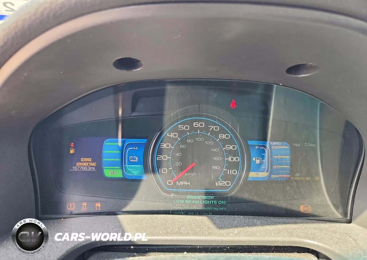 2010 Ford Fusion Hybrid VIN:3FADP0L35AR384996 - 9