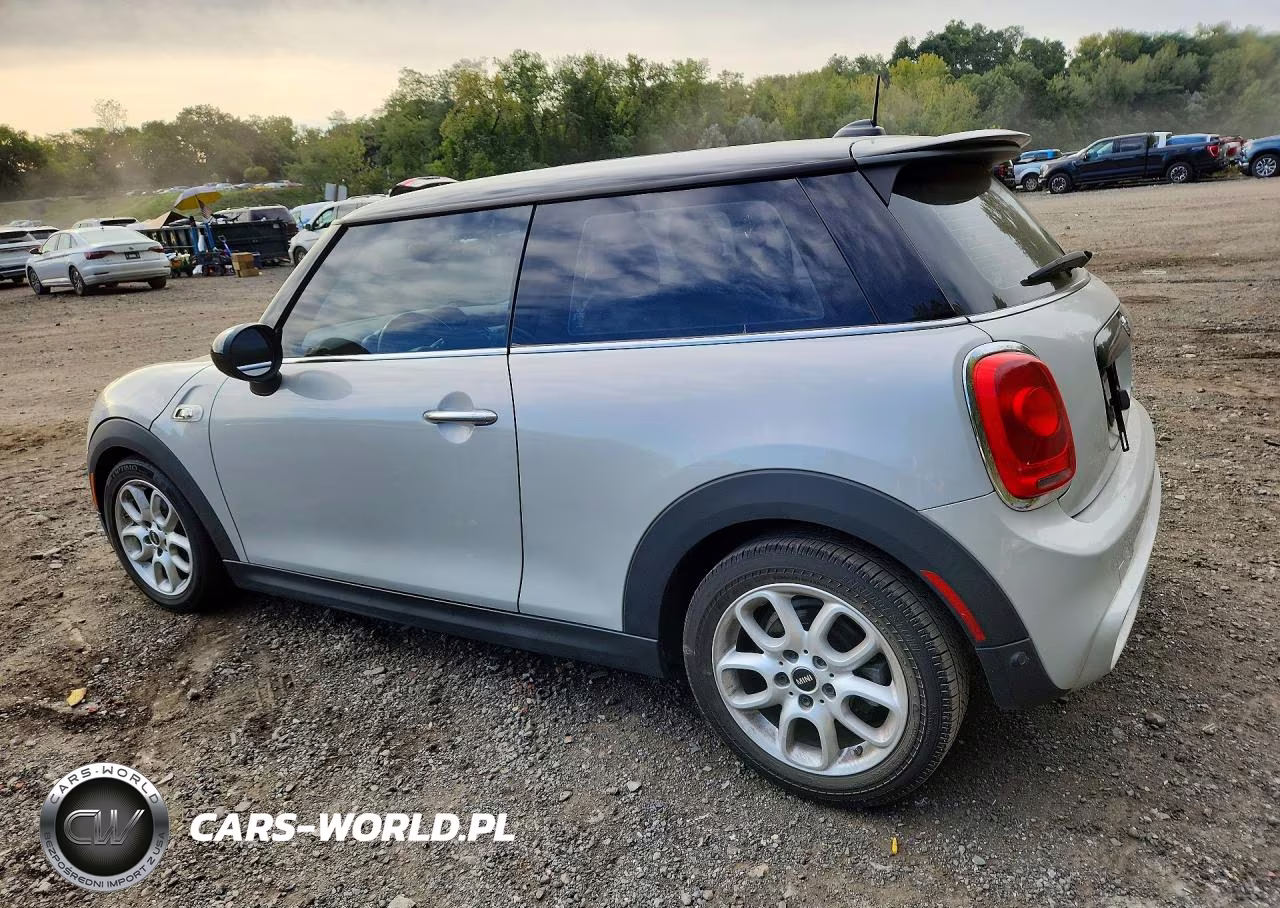 2015 MINI COOPER S VIN:WMWXP7C58F2A39586 - 2