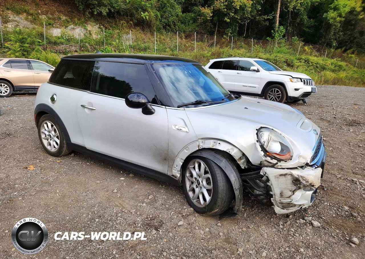 2015 MINI COOPER S VIN:WMWXP7C58F2A39586 - 4