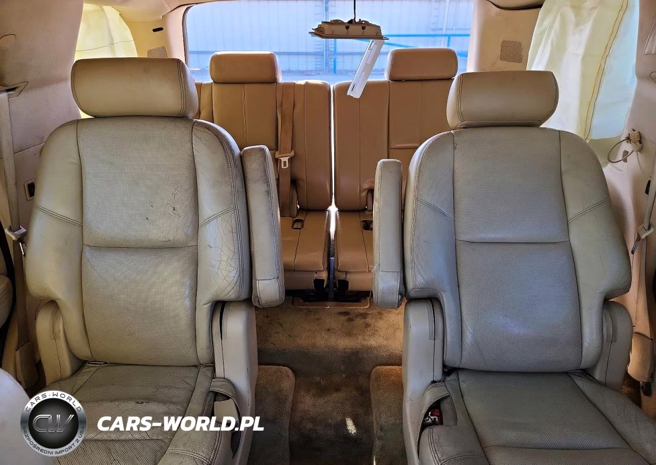 2008 Cadillac Escalade Luxury VIN:1GYEC63858R210113 - 10