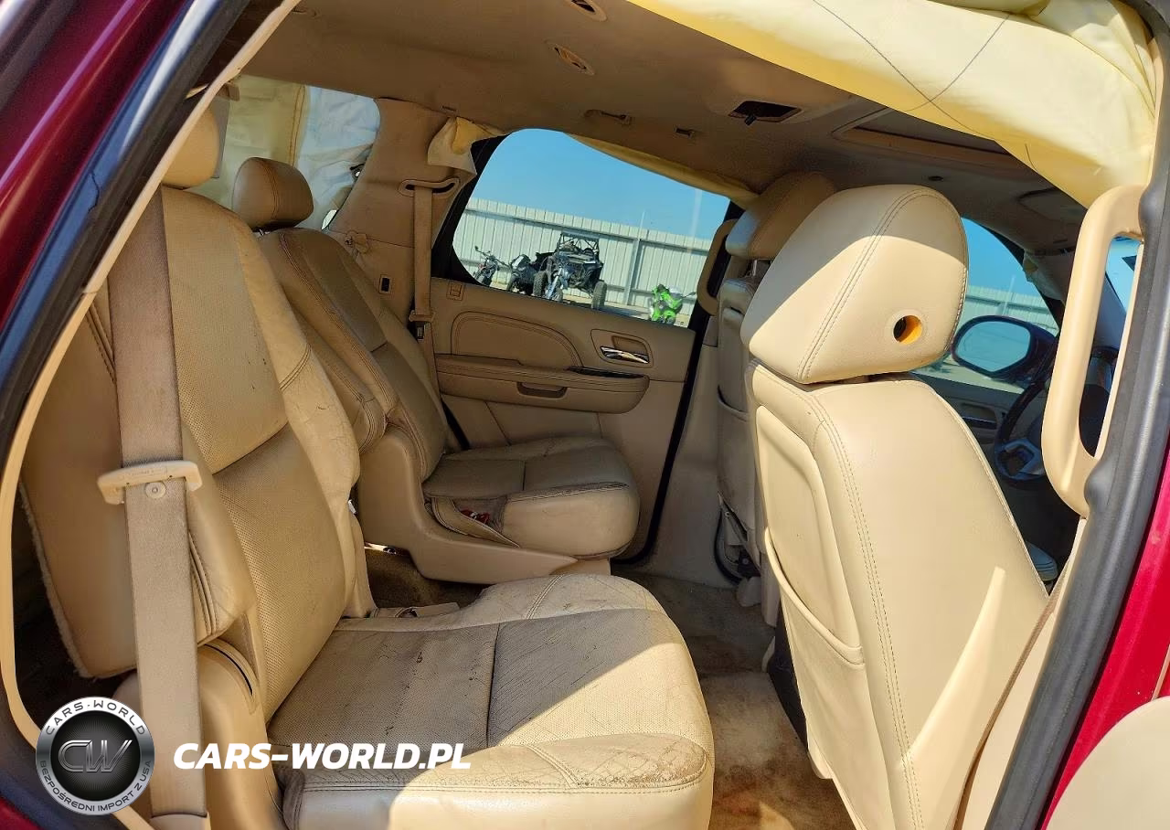 2008 Cadillac Escalade Luxury VIN:1GYEC63858R210113 - 11
