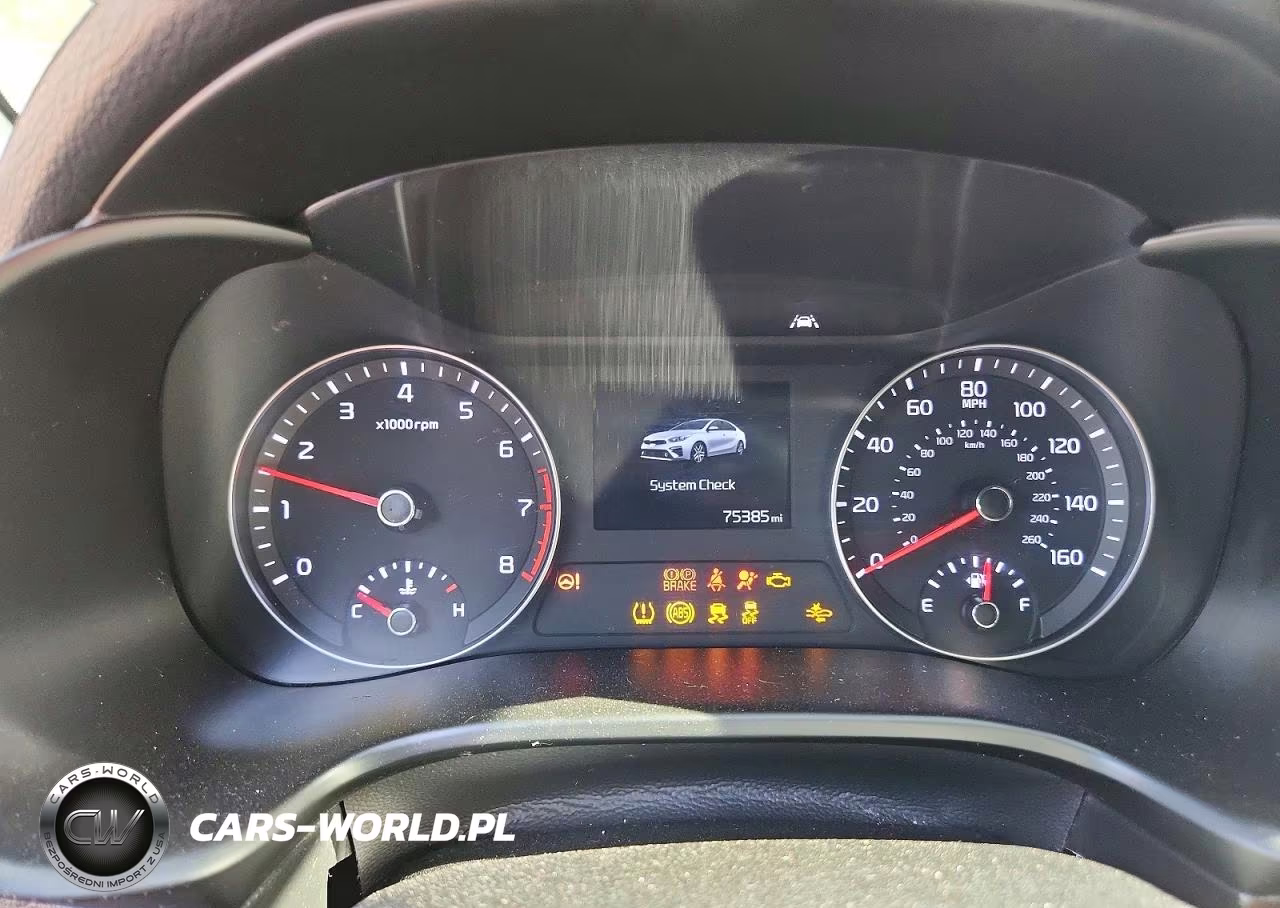 2020 Kia Forte Gt Line VIN:3KPF34ADXLE158416 - 9