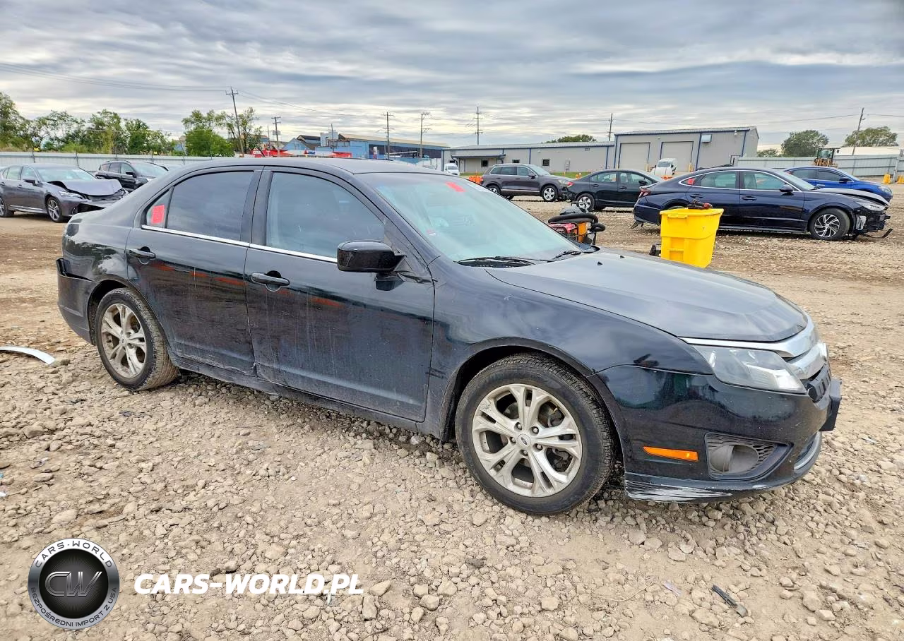 2012 Ford Fusion Se VIN:3FAHP0HA4CR174269 - 4