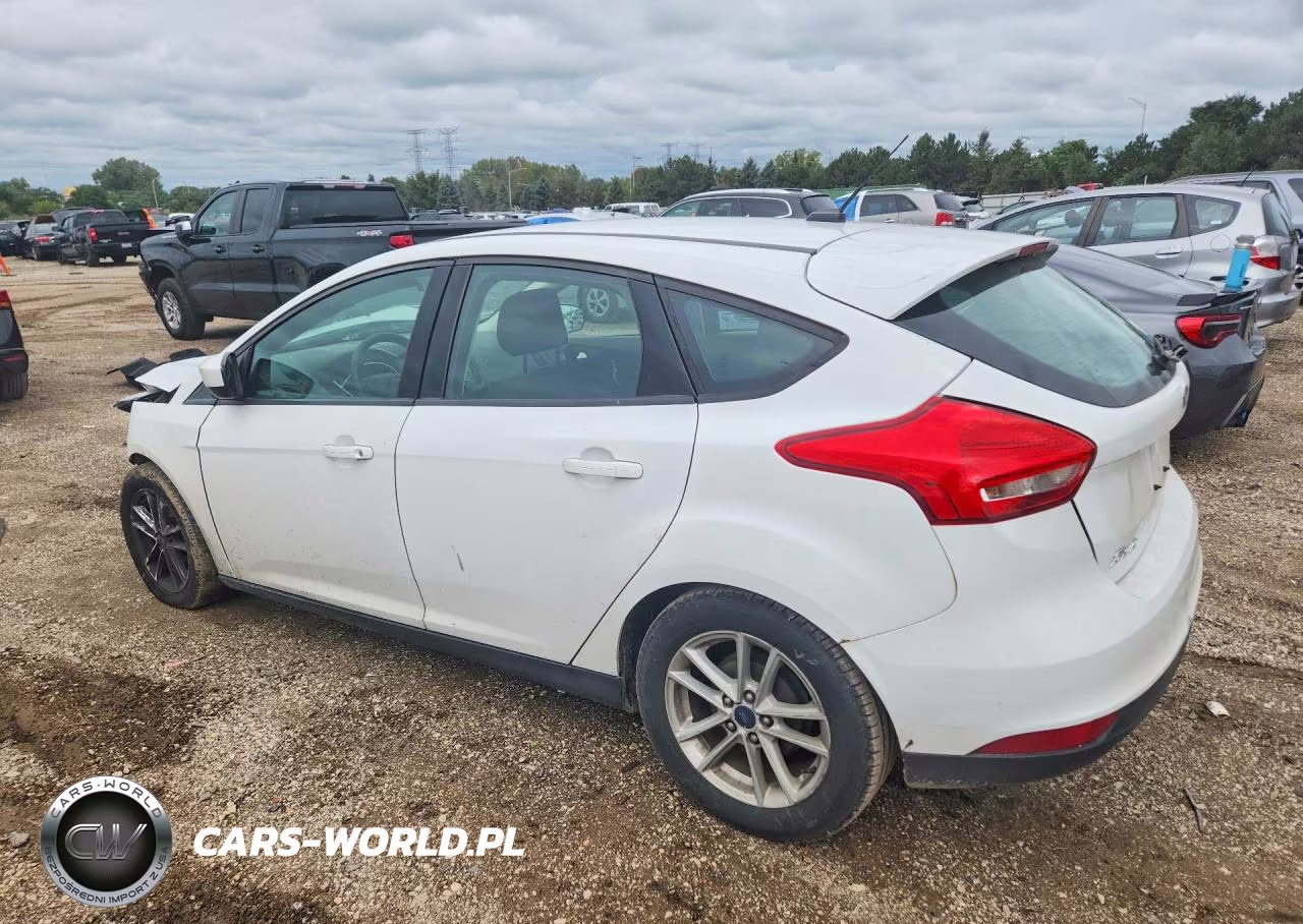 2018 Ford Focus Se VIN:1FADP3K21JL225403 - 2