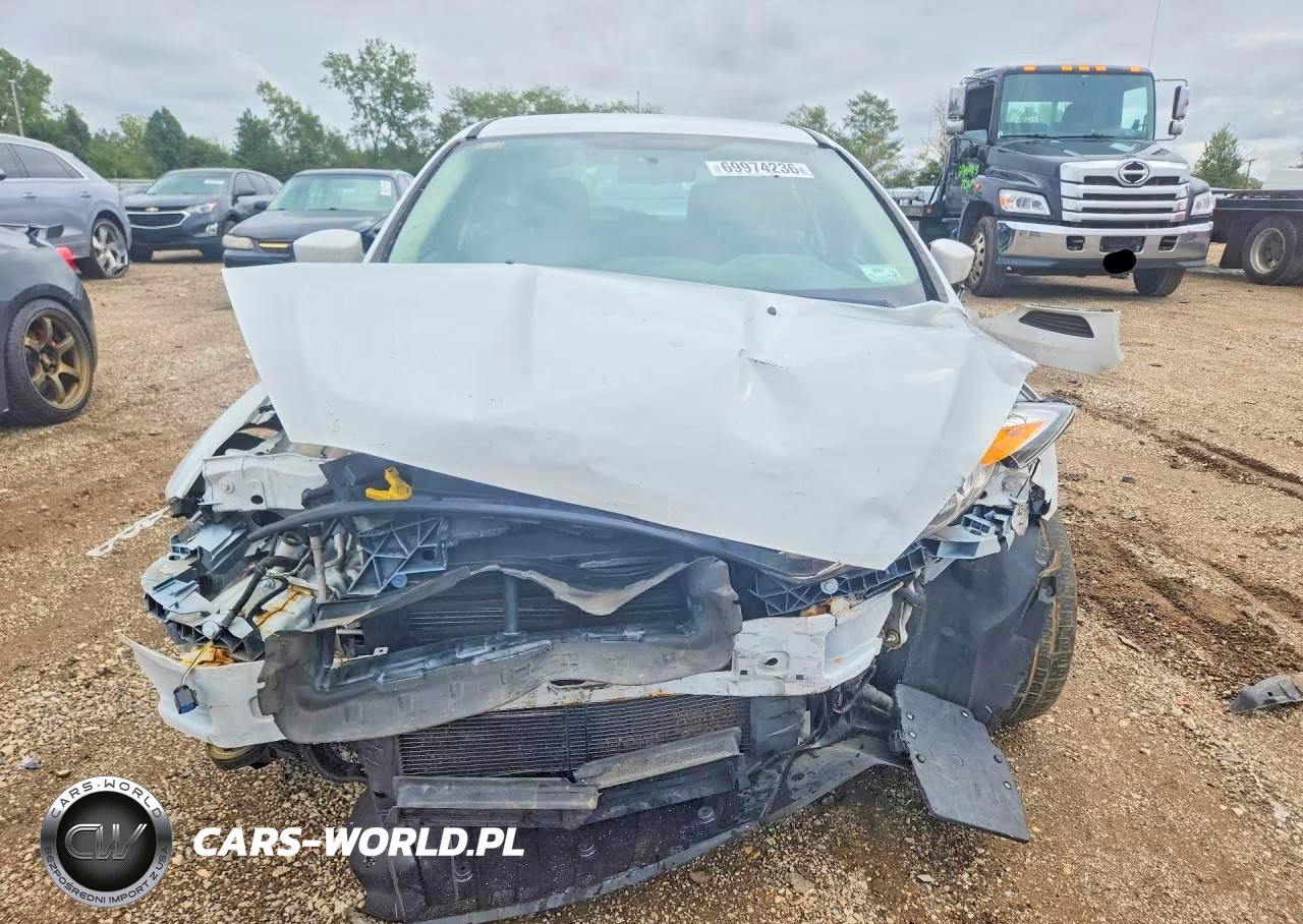 2018 Ford Focus Se VIN:1FADP3K21JL225403 - 5