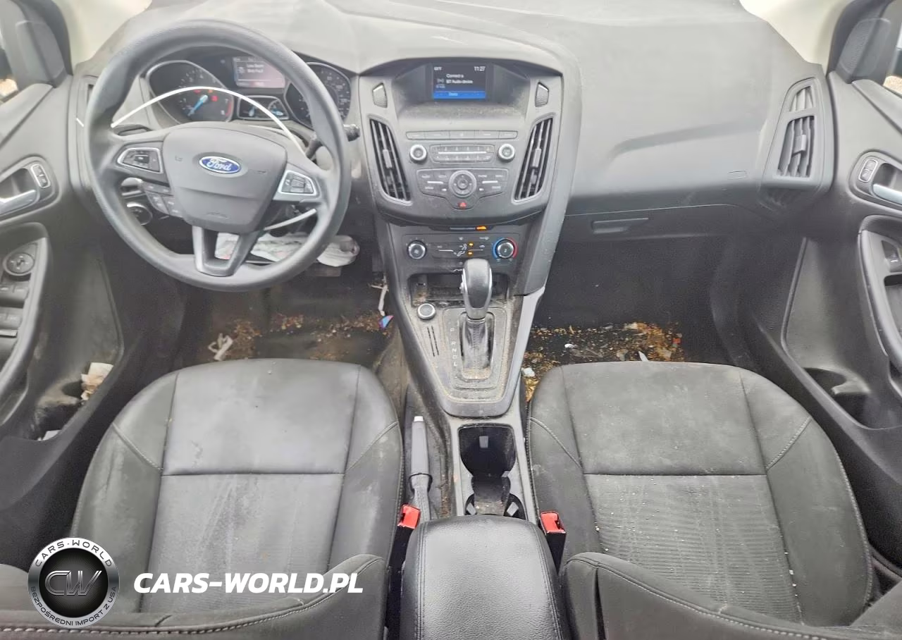 2018 Ford Focus Se VIN:1FADP3K21JL225403 - 8