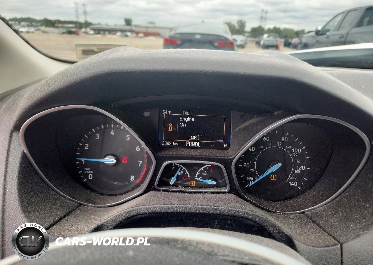 2018 Ford Focus Se VIN:1FADP3K21JL225403 - 9