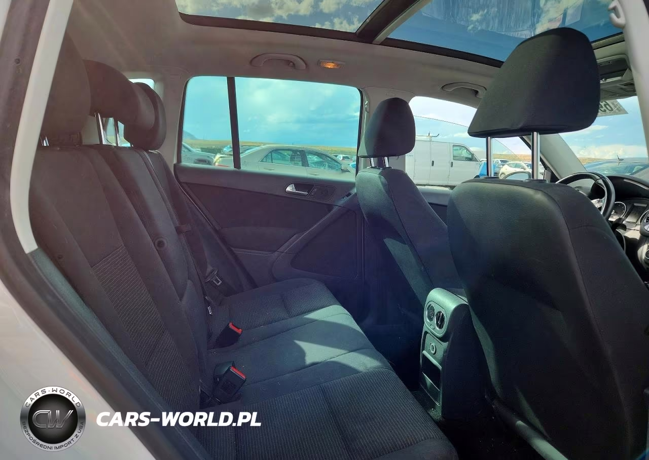 2013 Volkswagen Tiguan S VIN:WVGAV7AX8DW504241 - 10