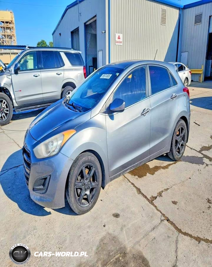 2016 Hyundai Elantra Gt Base VIN:KMHD35LH7GU300219 - 1