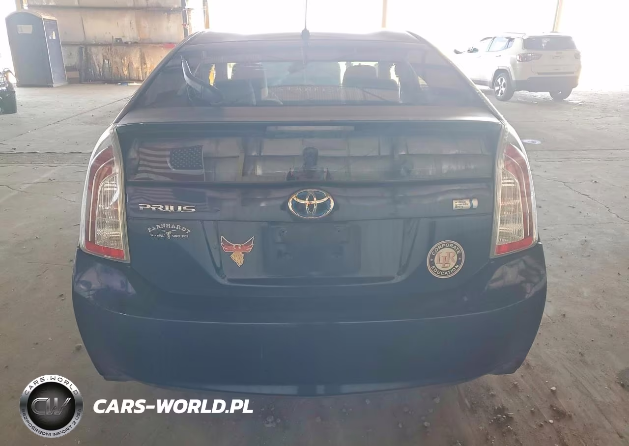 2013 Toyota Prius Two VIN:JTDKN3DU7D1626623 - 6