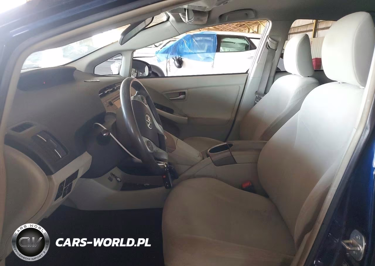2013 Toyota Prius Two VIN:JTDKN3DU7D1626623 - 7