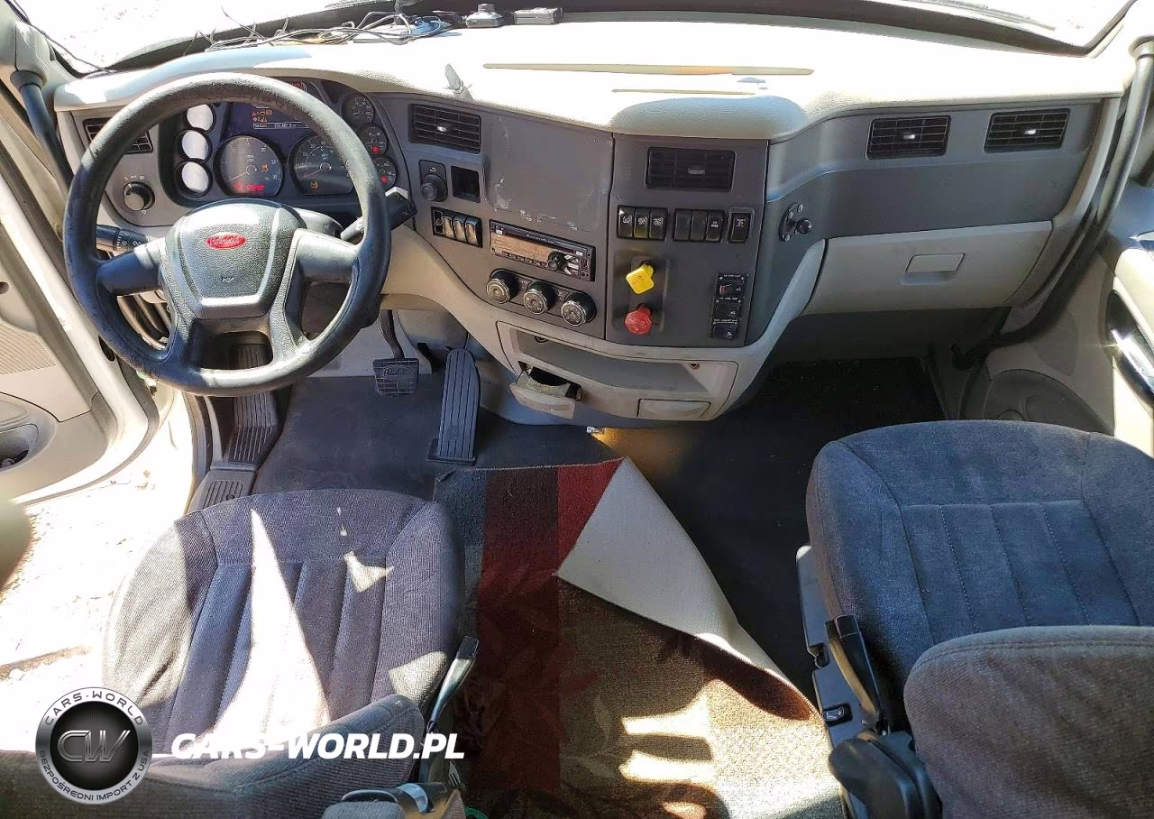 2019 Peterbilt 579 Semi Truck VIN:1XPBDP9XXKD492312 - 8
