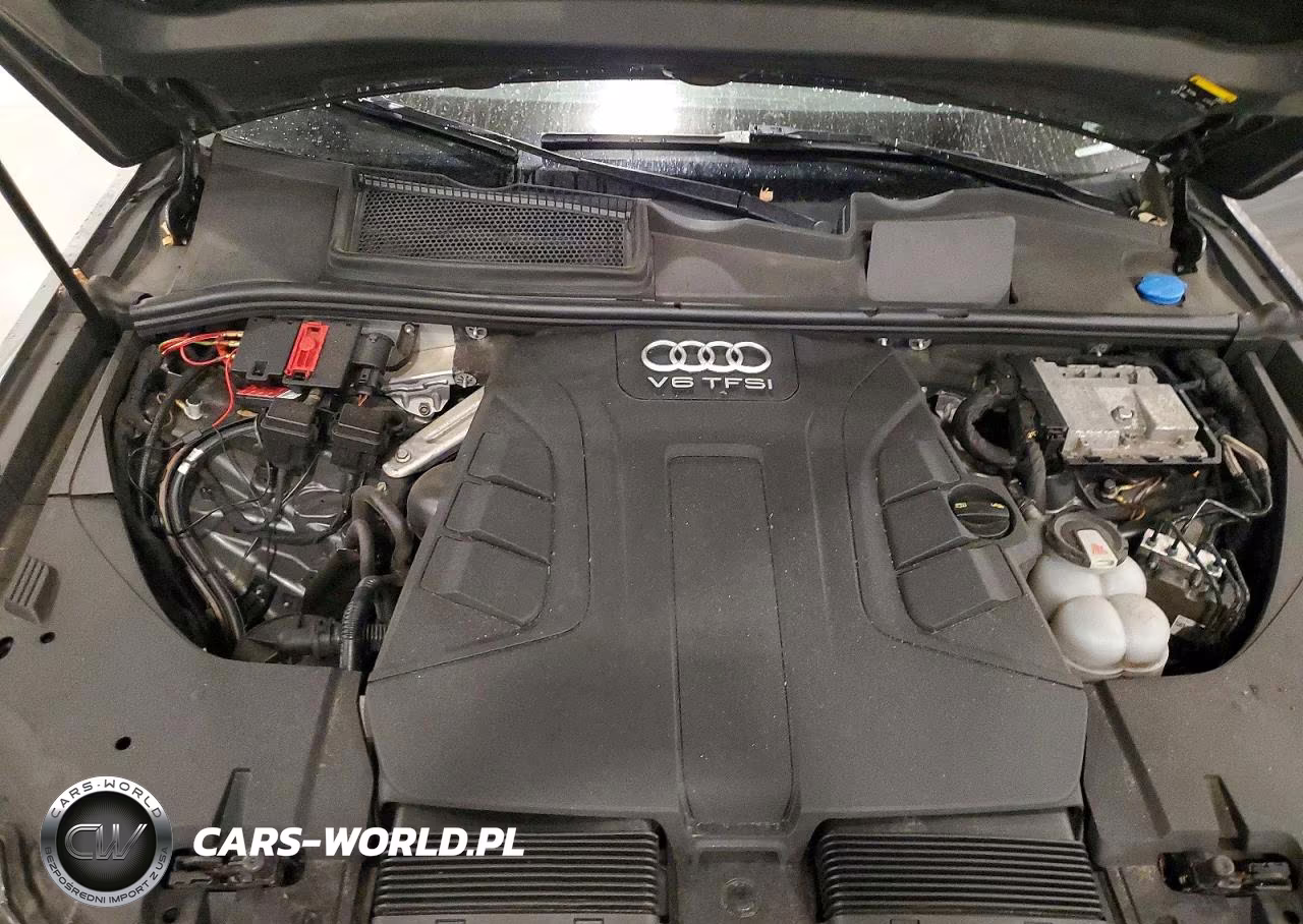 2018 Audi Q7 Premium Plus VIN:WA1LAAF73JD030277 - 12