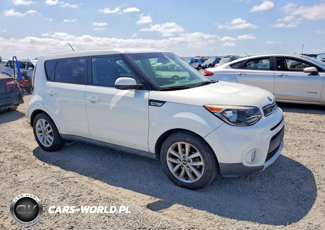 2018 Kia Soul + VIN:KNDJP3A58J7528034 - 4