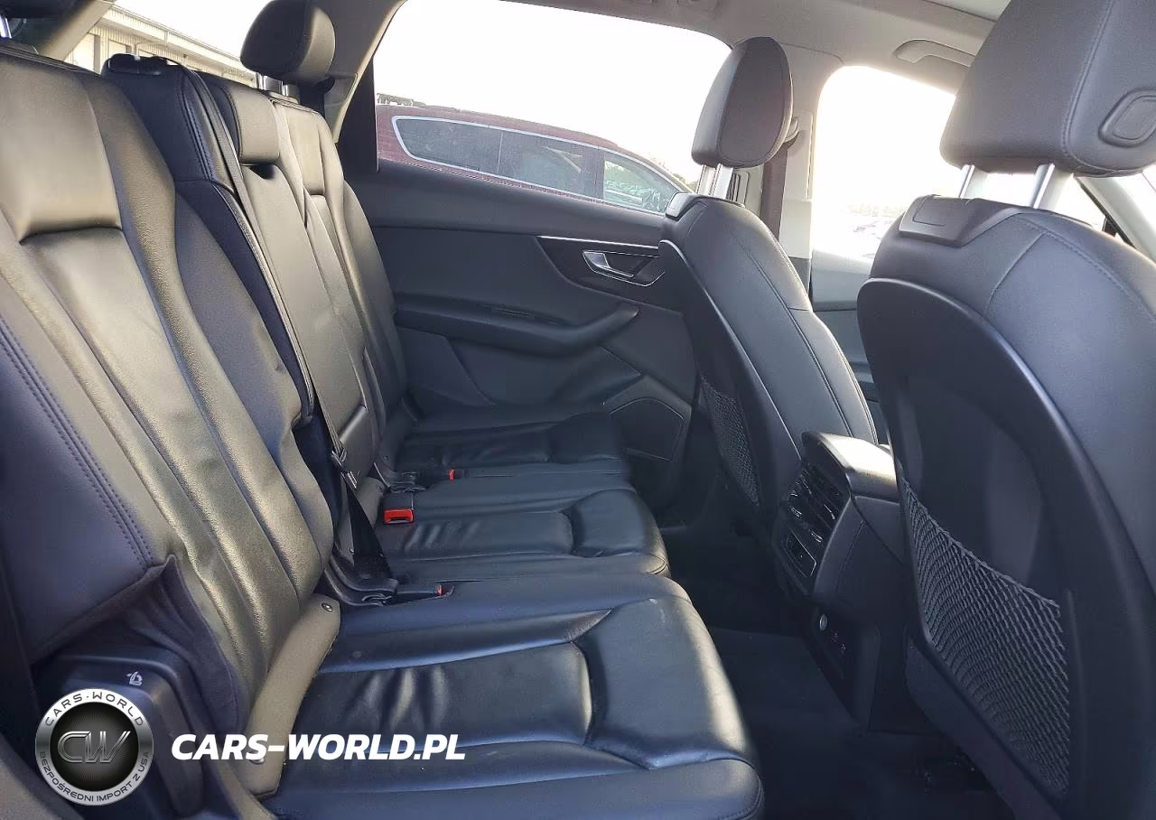 2021 Audi Q7 Premium Plus VIN:WA1LXAF79MD027371 - 11