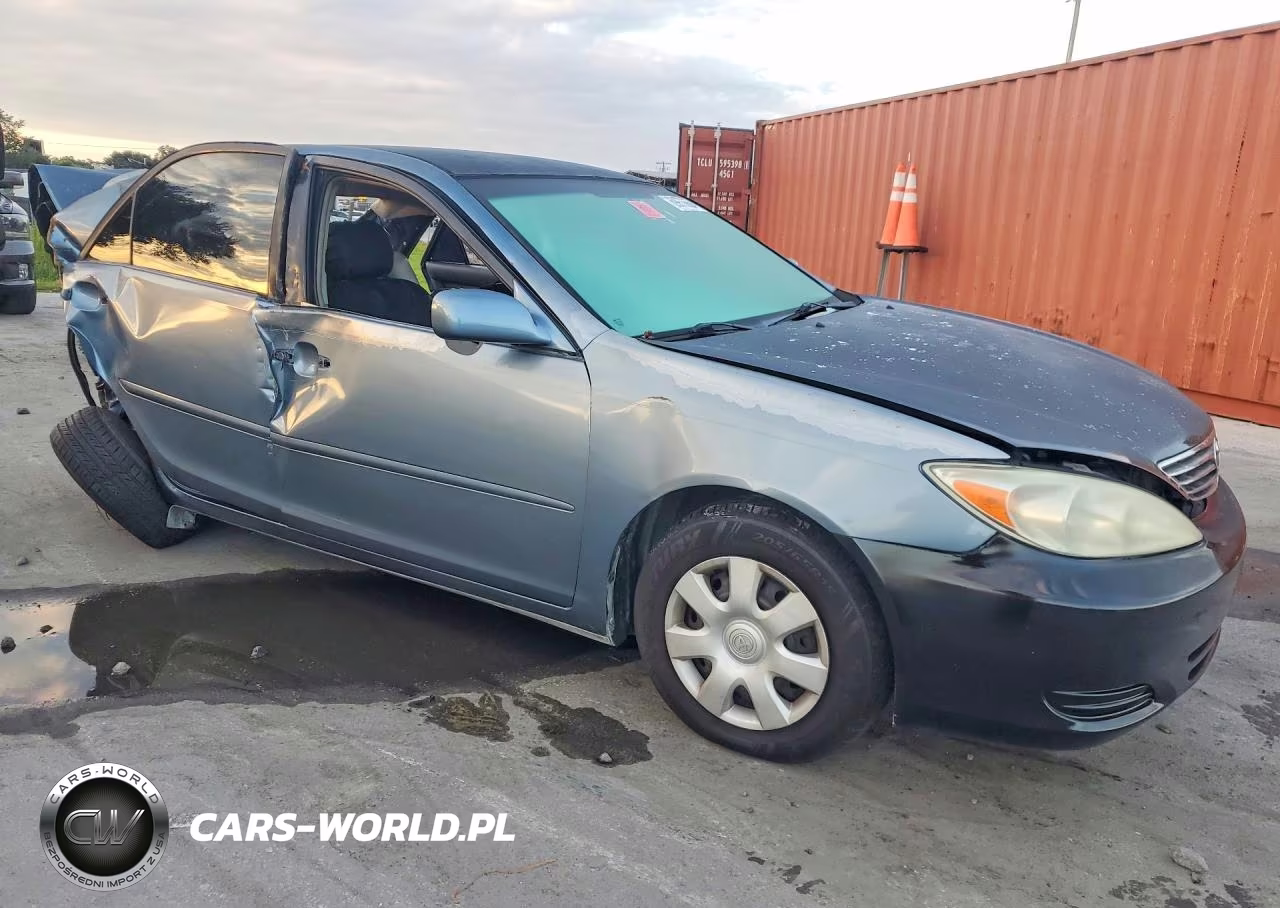 2004 Toyota Camry Le VIN:4T1BE32K94U799717 - 4