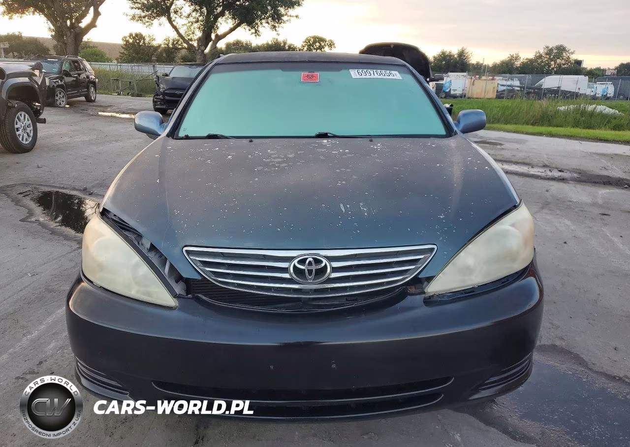 2004 Toyota Camry Le VIN:4T1BE32K94U799717 - 5