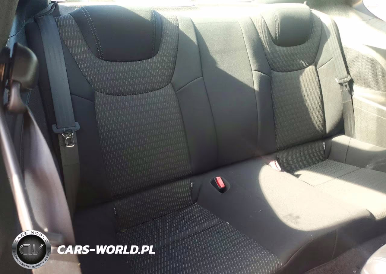 2013 Hyundai Genesis Coupe 2.0T VIN:KMHHT6KD4DU082225 - 10