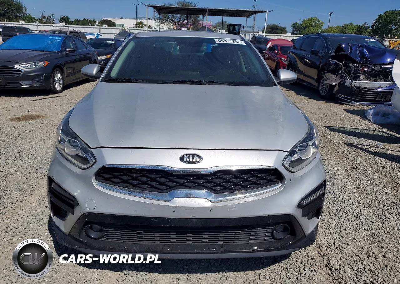 2019 Kia Forte S VIN:3KPF34AD8KE049547 - 5