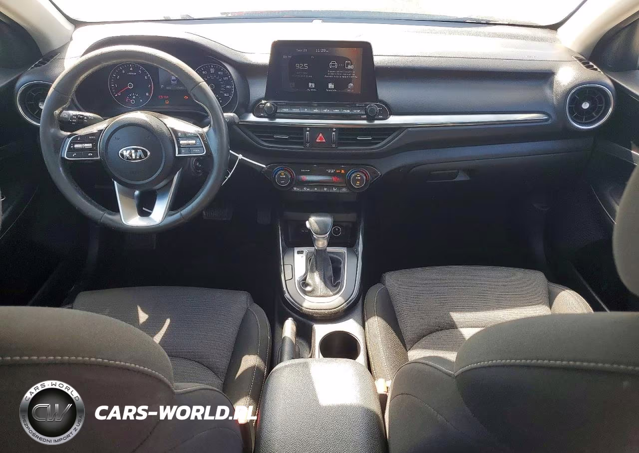 2019 Kia Forte S VIN:3KPF34AD8KE049547 - 8