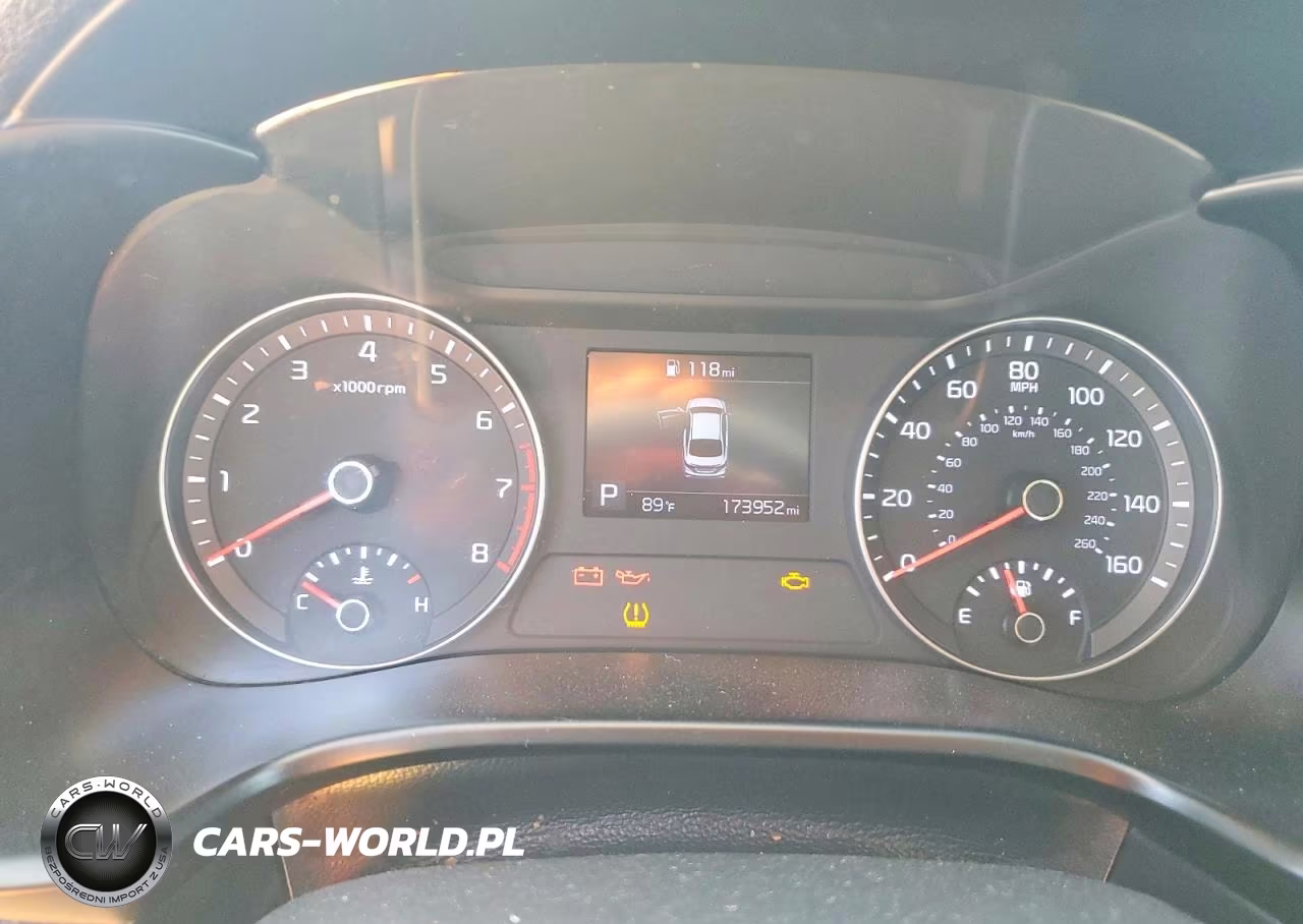 2019 Kia Forte S VIN:3KPF34AD8KE049547 - 9