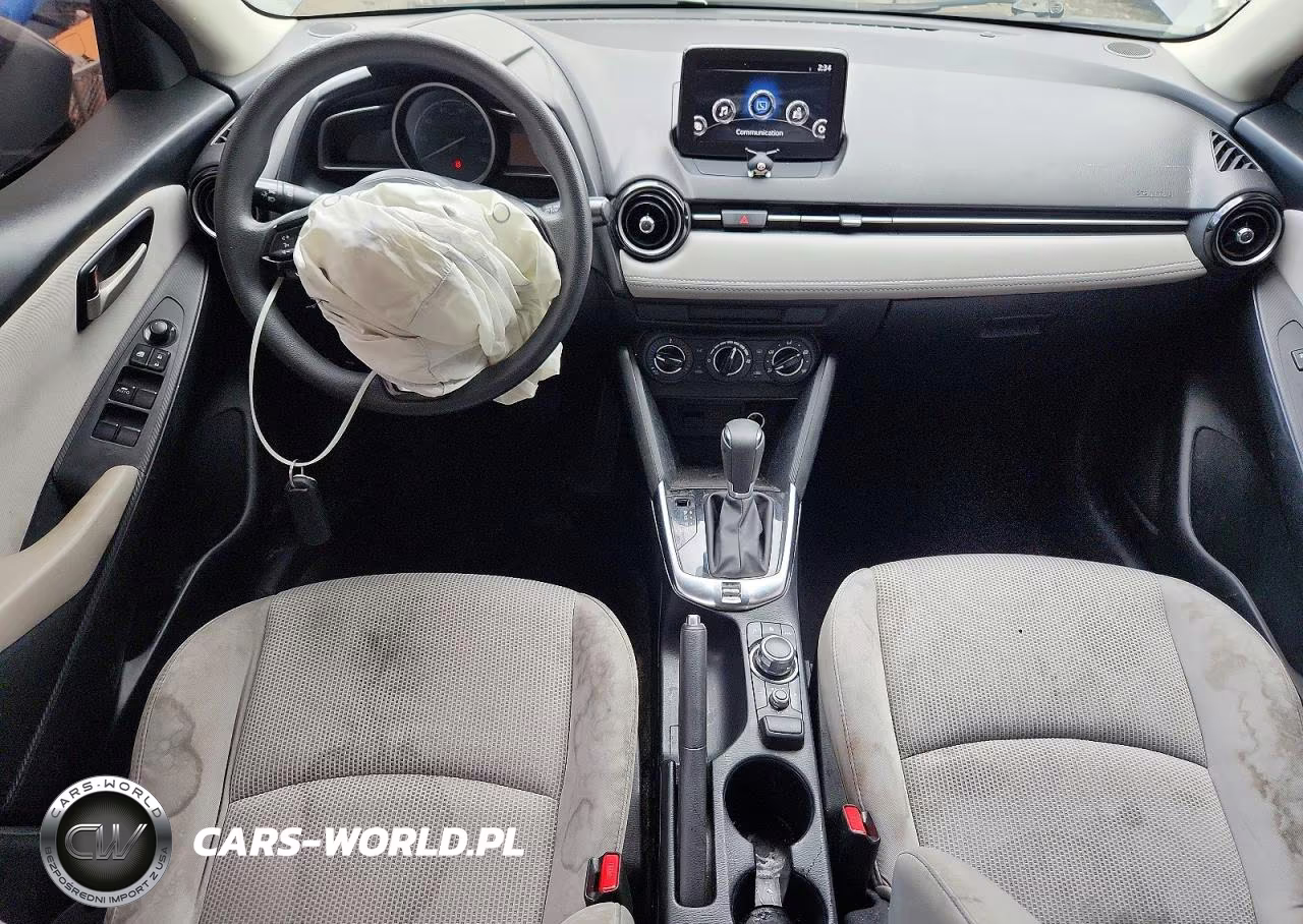 2019 Toyota Yaris Le VIN:3MYDLBYV4KY516313 - 8