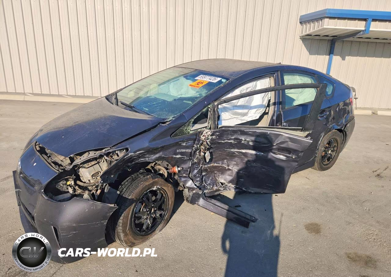 2014 Toyota Prius Three
