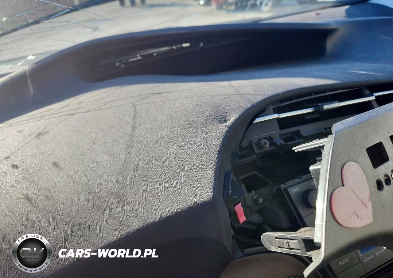 2014 Toyota Prius Three VIN:JTDKN3DU5E1746969 - 9