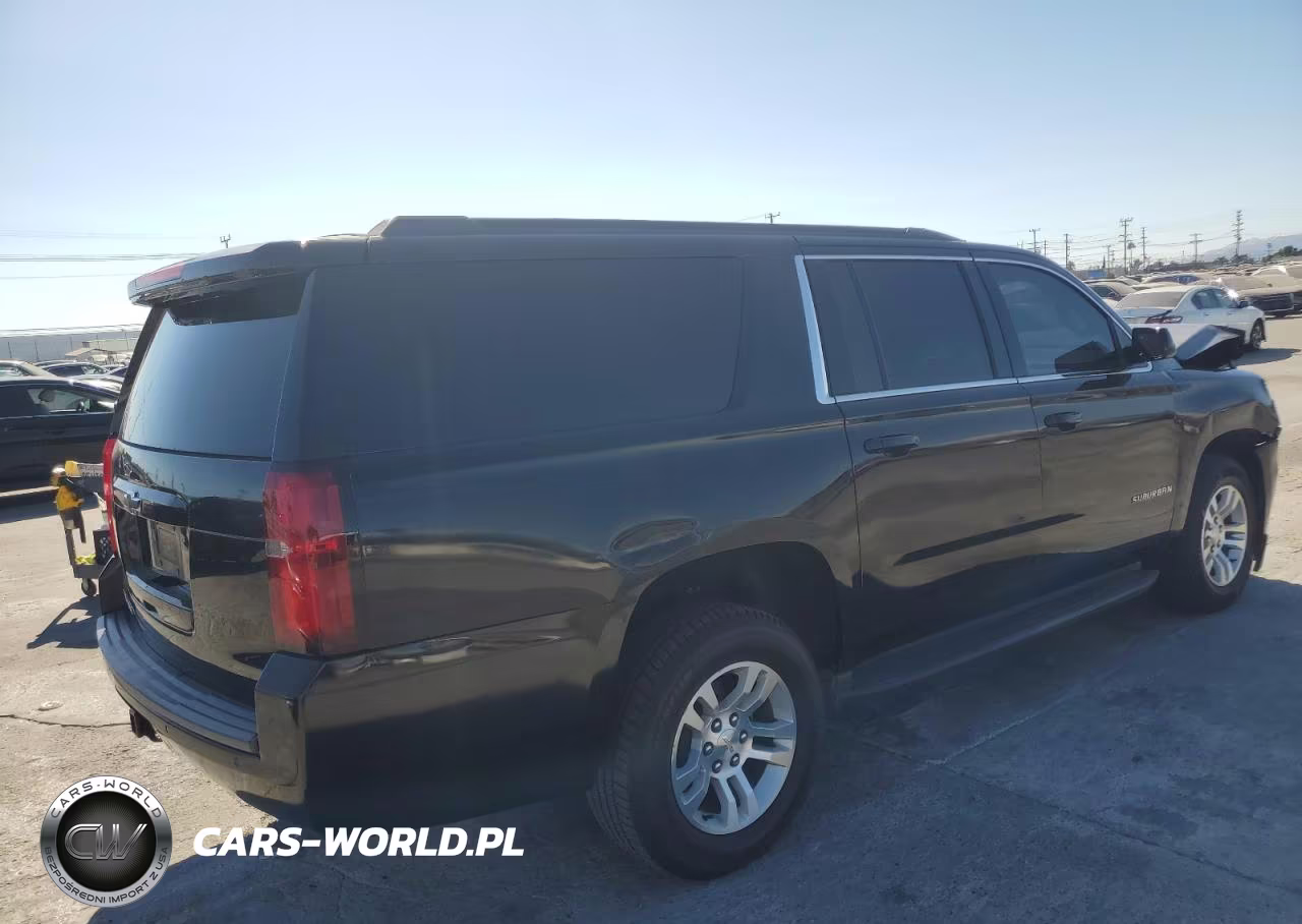 2018 Chevrolet Suburban C1500 Ls VIN:1GNSCGKC8JR184611 - 3
