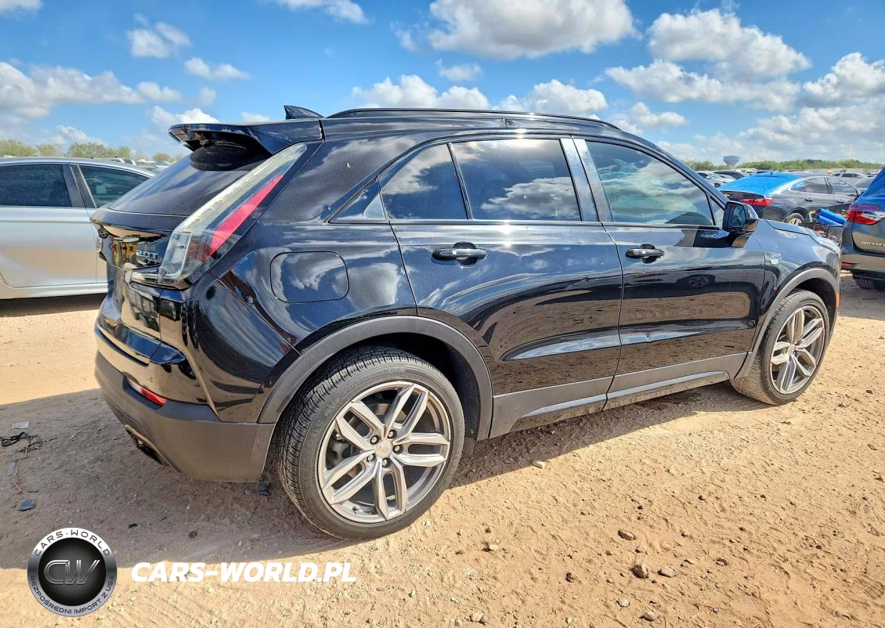 2019 Cadillac Xt4 Sport VIN:1GYFZFR41KF112583 - 3