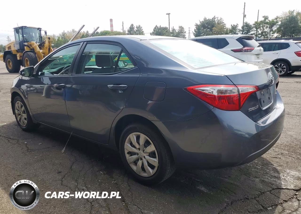 2015 Toyota Corolla Le VIN:5YFBURHE8FP203671 - 2