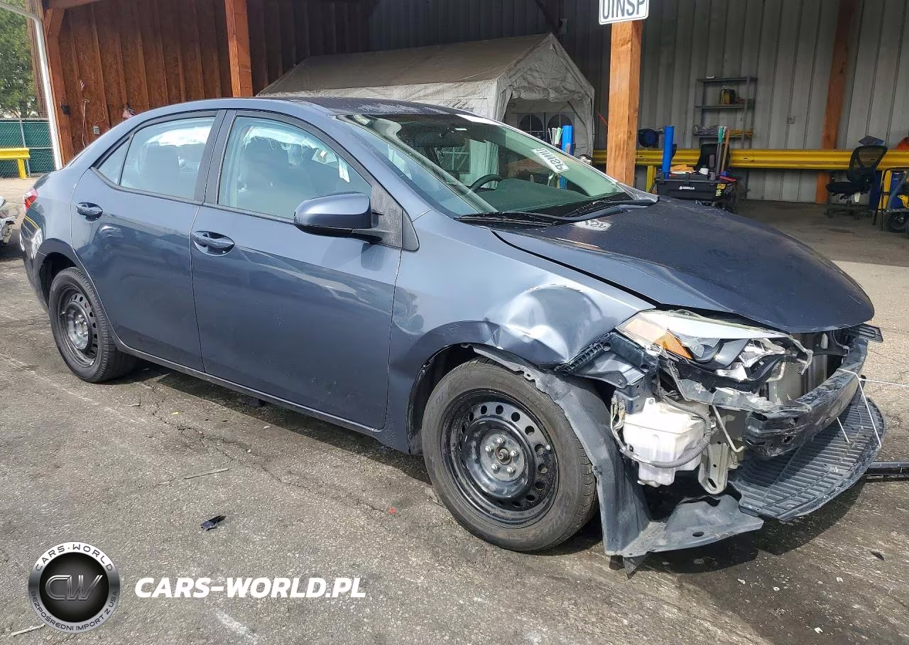 2015 Toyota Corolla Le VIN:5YFBURHE8FP203671 - 4