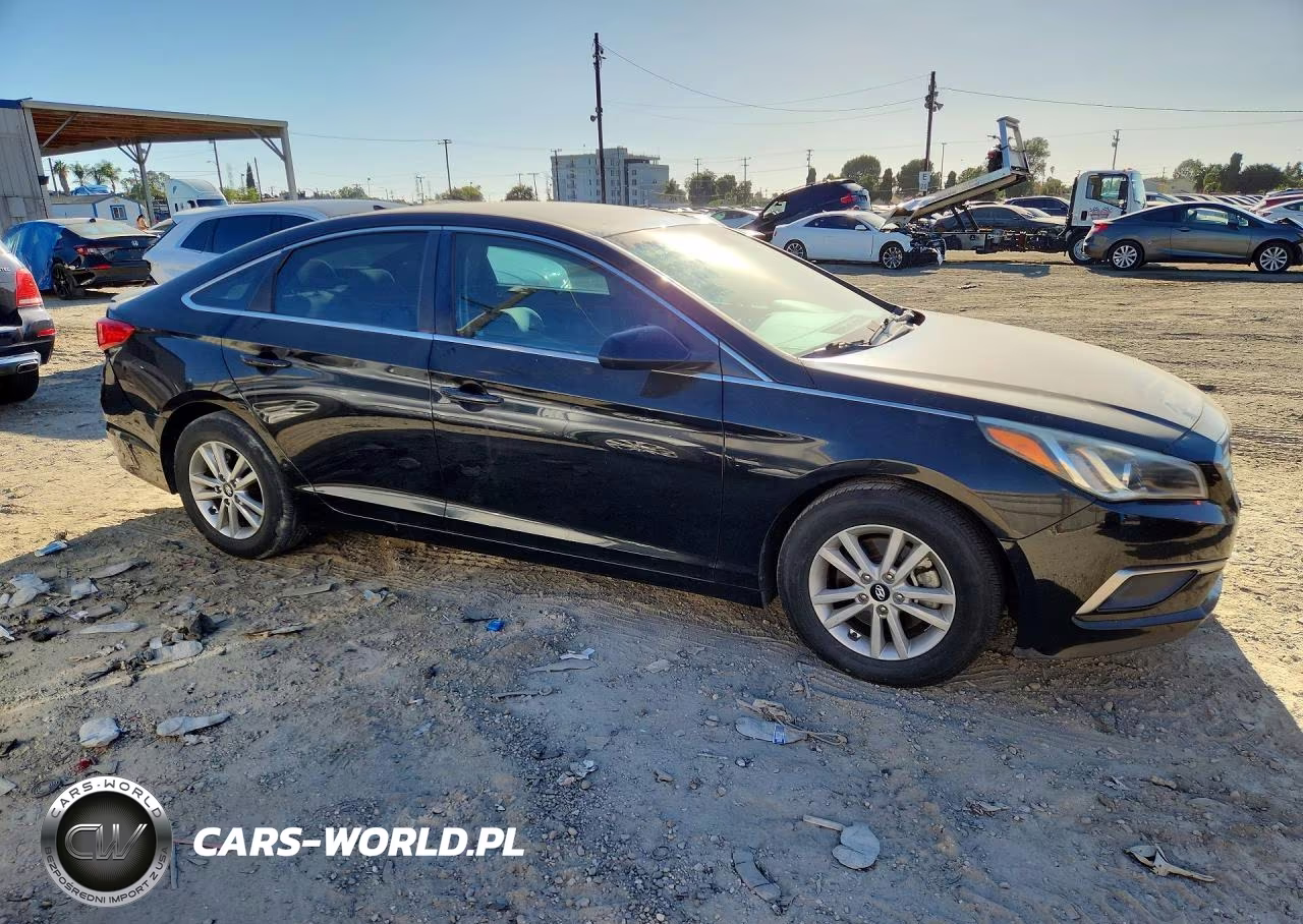 2016 Hyundai Sonata Se VIN:5NPE24AF3GH378465 - 4
